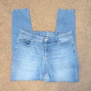 Gloria Vanderbilt Slimming Effect Jeans